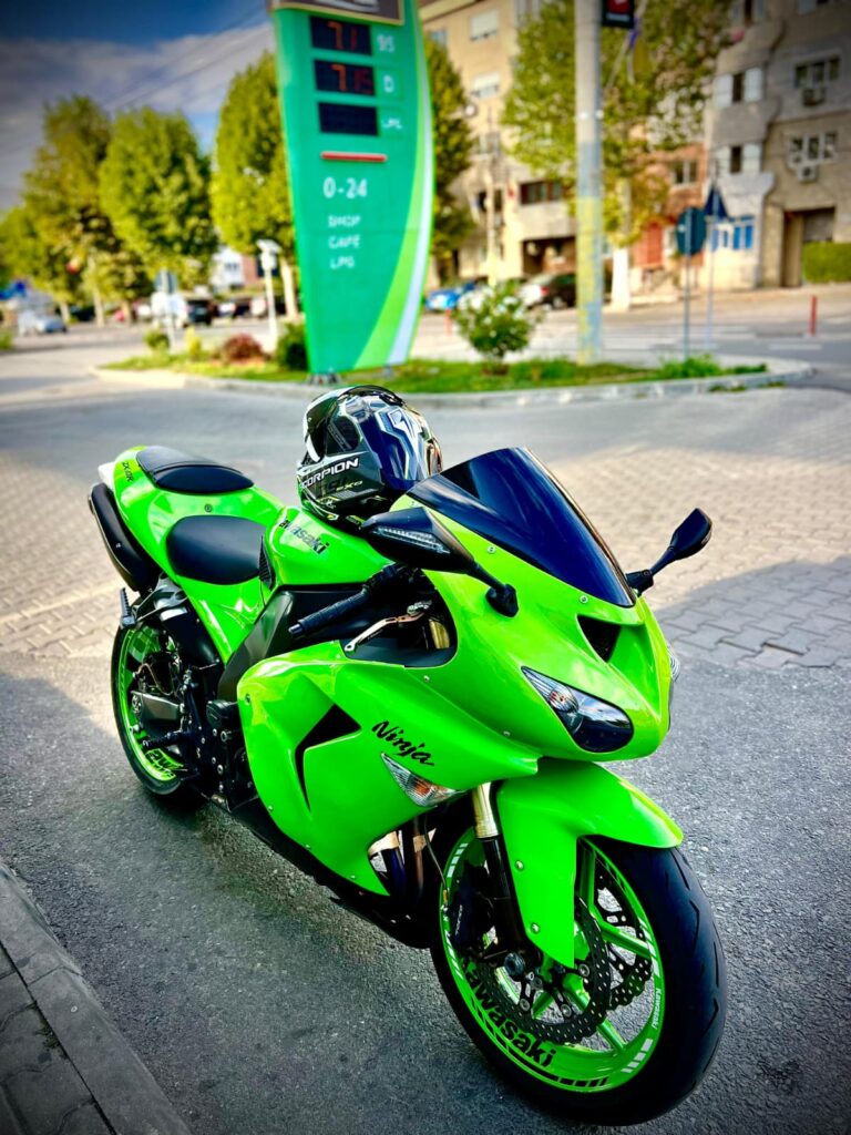 Kawasaki Ninja ZX-10R | 46 EUR – Hackerville