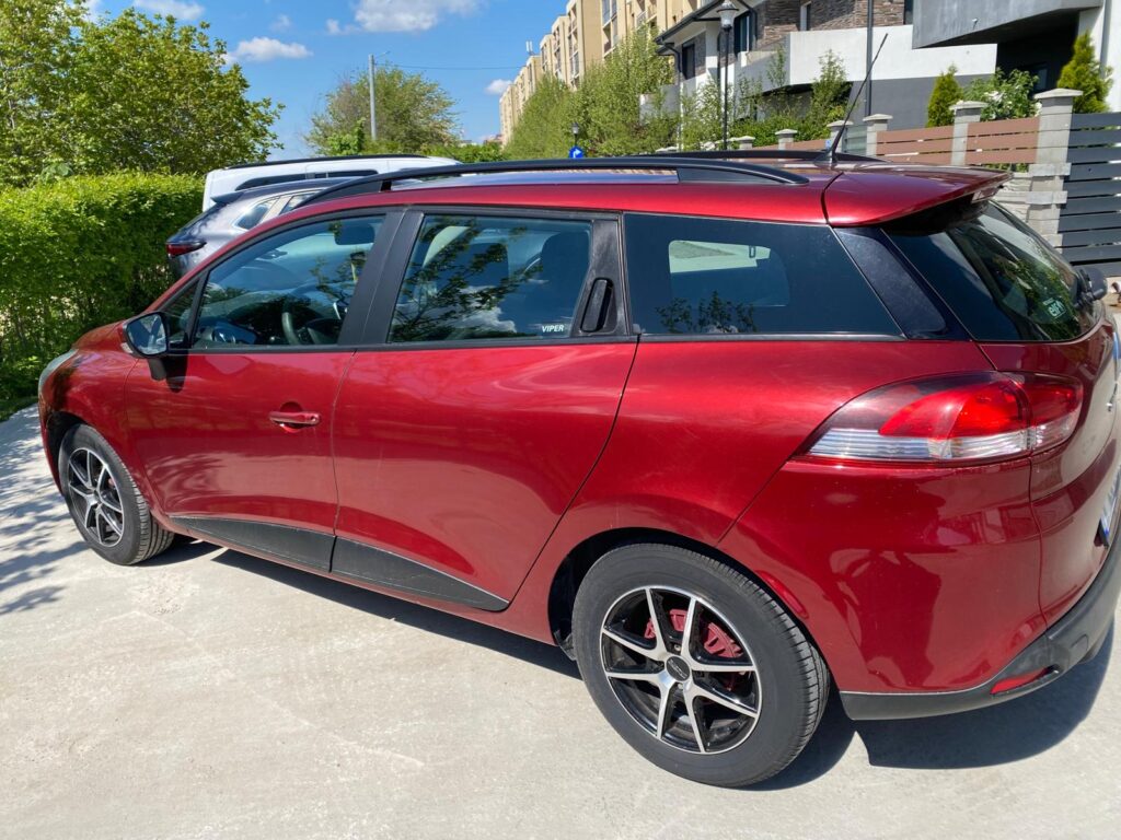 Vanzare Clio Estate 1,2 16V | 7 EUR – Hackerville